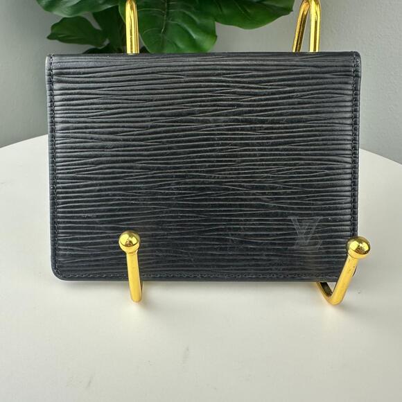 💎✨ Authentic Louis Vuitton Epi Leather Black Wallet - Picture 1 of 5